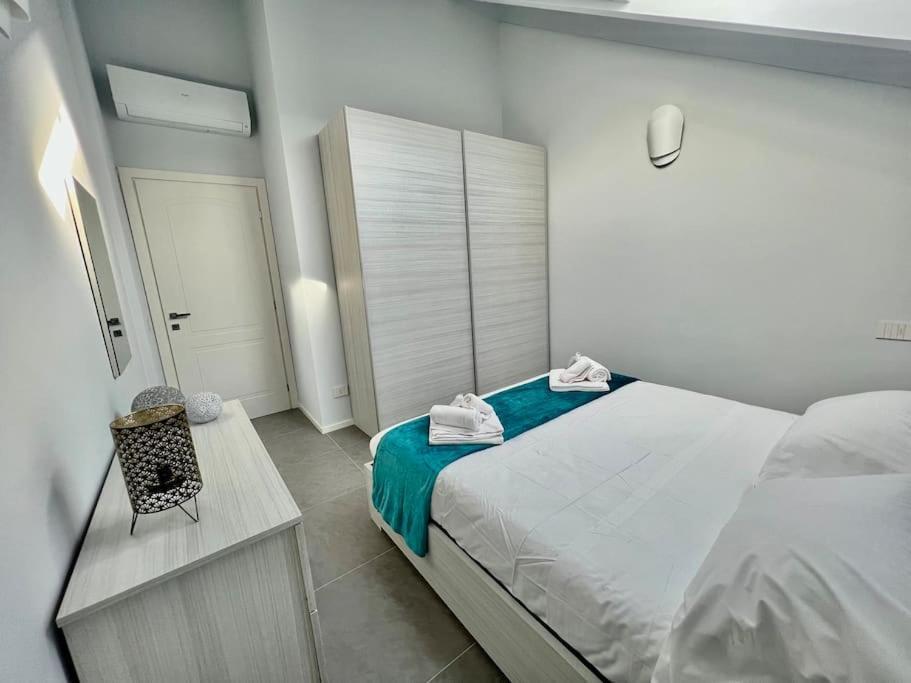 카살레몬페라토 Prestigioso Attico A Passo Duomo By Revenue House 아파트 외부 사진