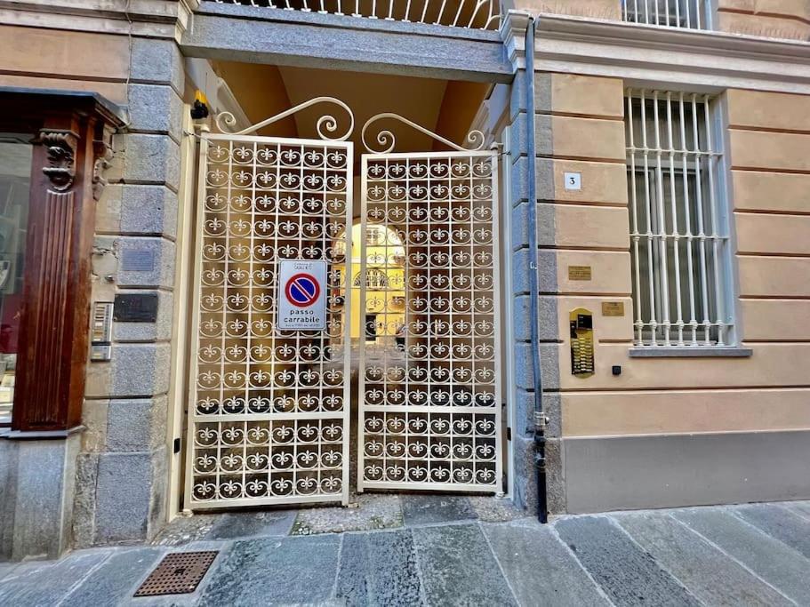 카살레몬페라토 Prestigioso Attico A Passo Duomo By Revenue House 아파트 외부 사진